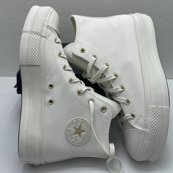 Converse WMNS High-Tops Leather Platform Sneakers
CTAS LIFT HI VINTAGE WHITE/EGR - Picture 11 of 16